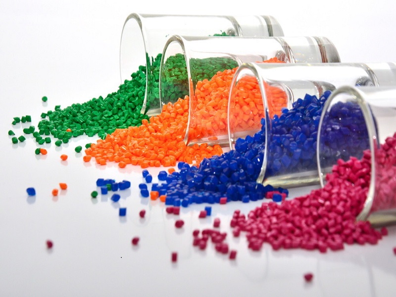 Khám phá ứng dụng đa dạng của hạt nhựa màu trong sản xuất